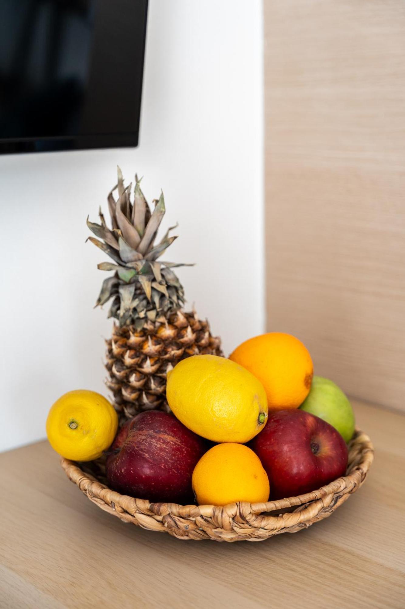 Pomegranate Luxury Penthouse Maisonette With Beautiful Terrace & Free Parking By Binobi ! 테살로니키 외부 사진